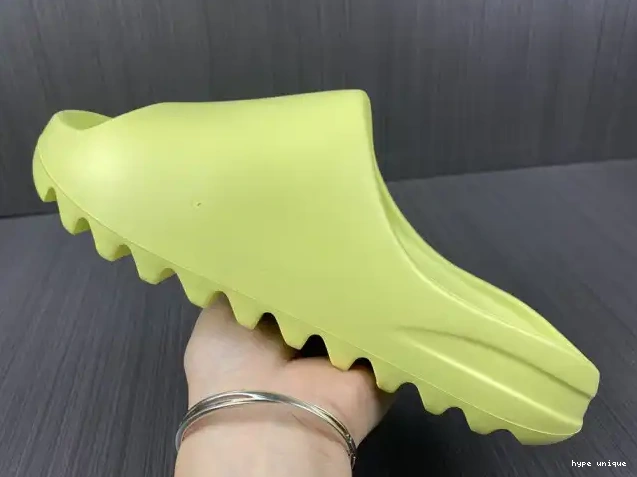 hype GX6138 Adidas Yeezy Green Slide 0510